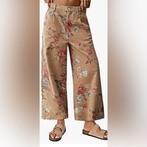 Flamingals Khaki Floral Wide Leg Crop Jeans Size Small NWT